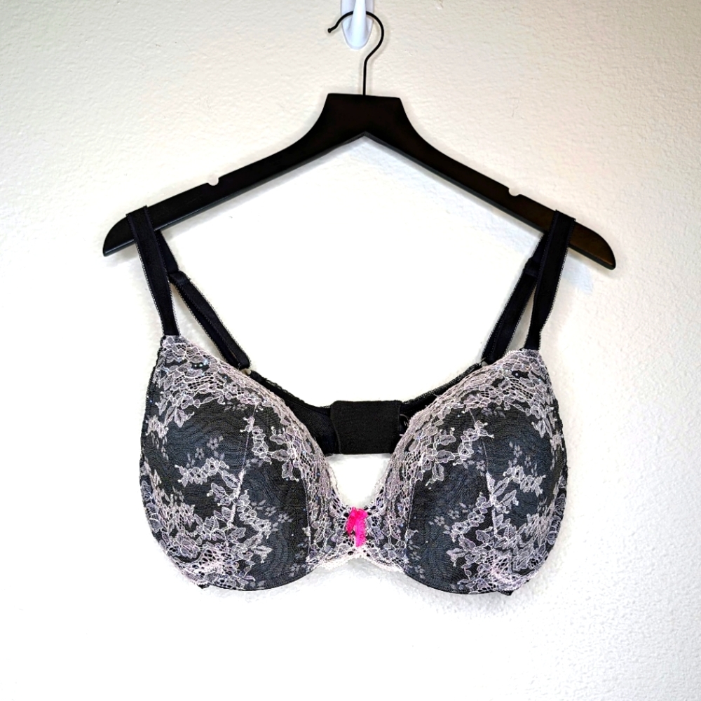 Victoria's Secret Dream Angels Perfect Coverage Bejeweled Bra